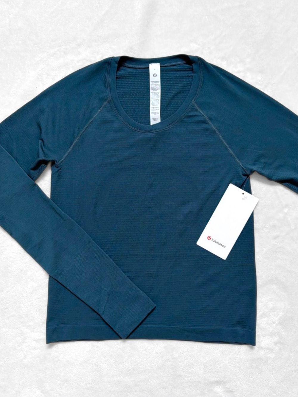 NWT Lululemon Swiftly Tech Long Sleeve 2.0 Race Length – Indochine Blue – Size 6